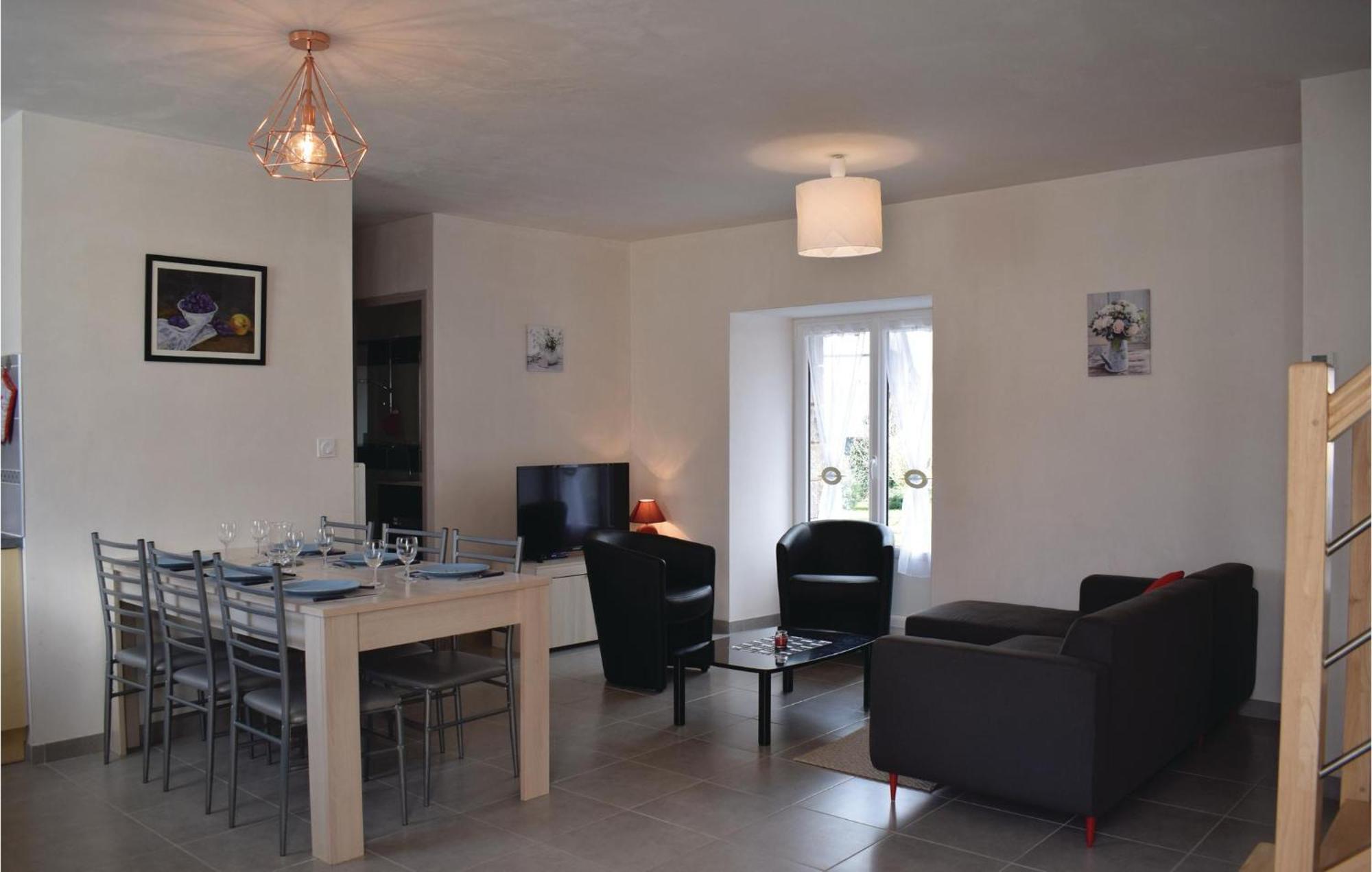 Gorgeous Home In Saint Alban With Kitchen Экстерьер фото